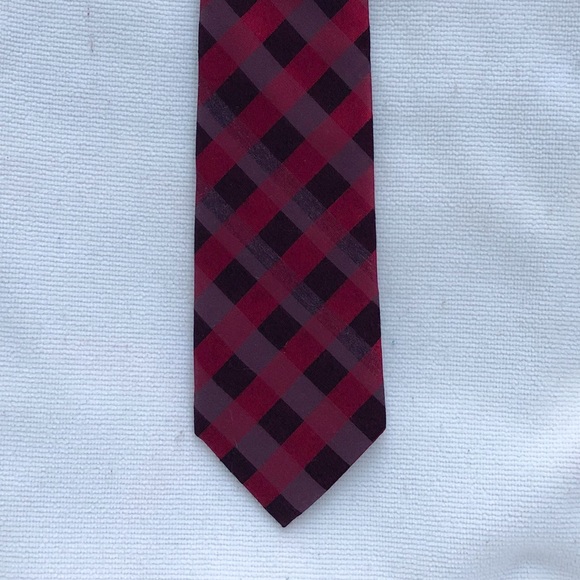 Red "Picnic Check" tie by Calvin Klein NWT - Picture 2 of 6